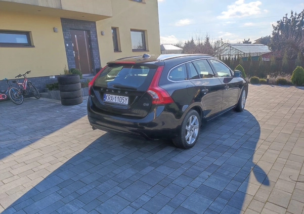 Volvo V60 cena 40590 przebieg: 221300, rok produkcji 2014 z Kraków małe 106